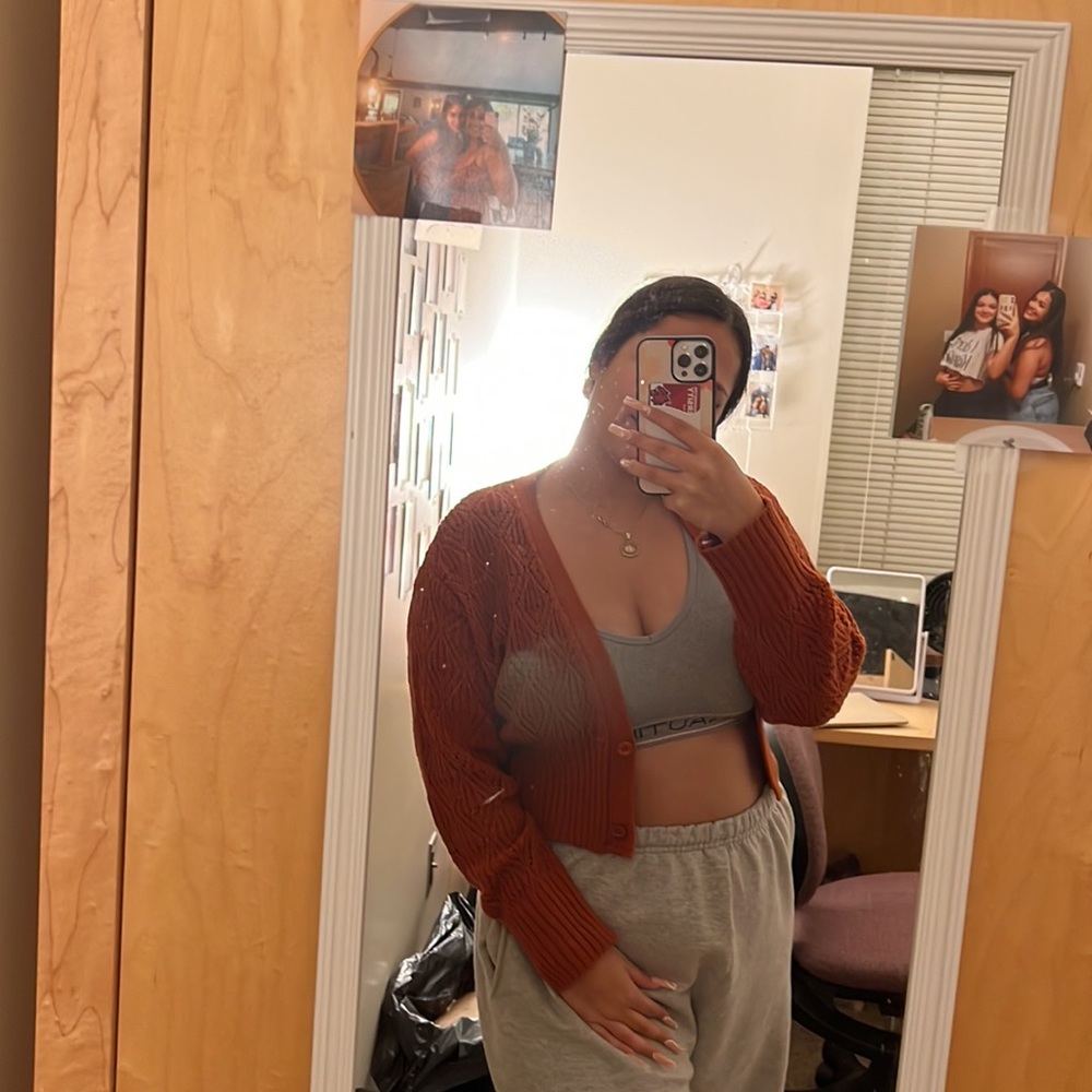 Cute cropped american eagle cardigan!